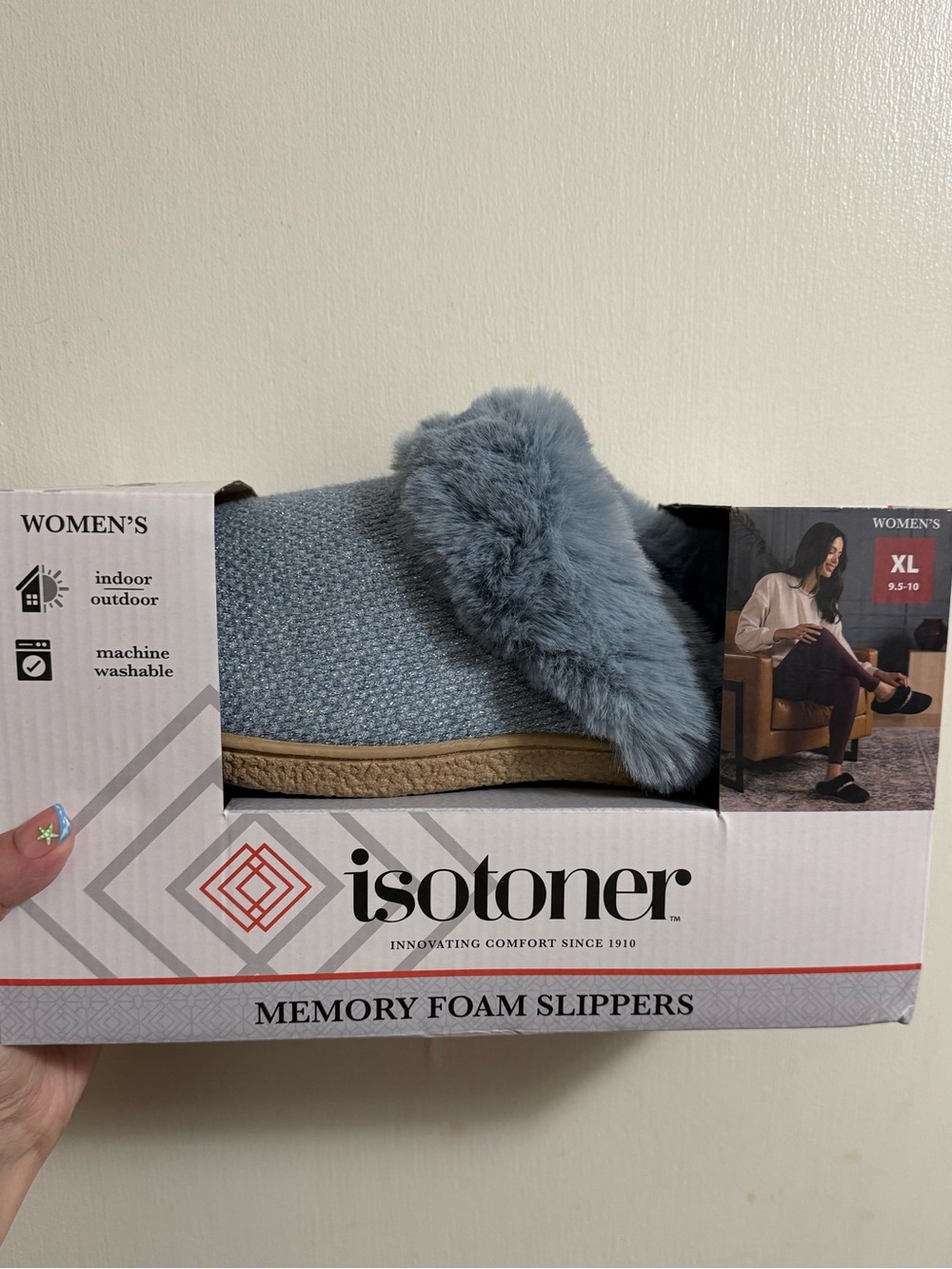 isotoner Women's Blue Faux-Fur Memory Foam Slippers
